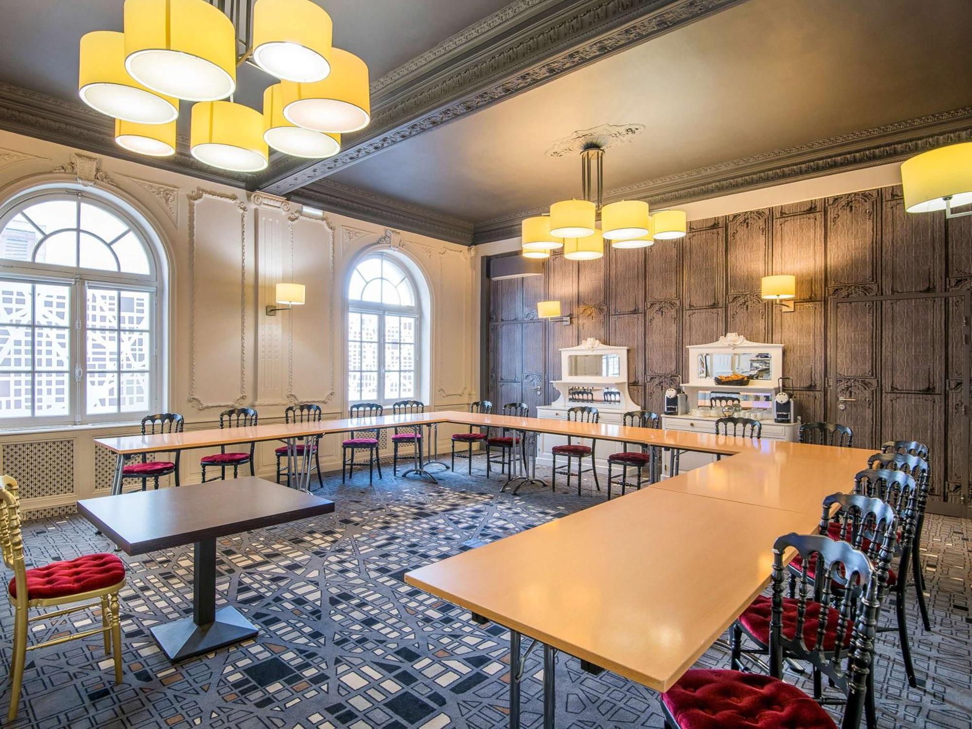 Hotel Mercure Rodez Cathedrale Eksteriør billede