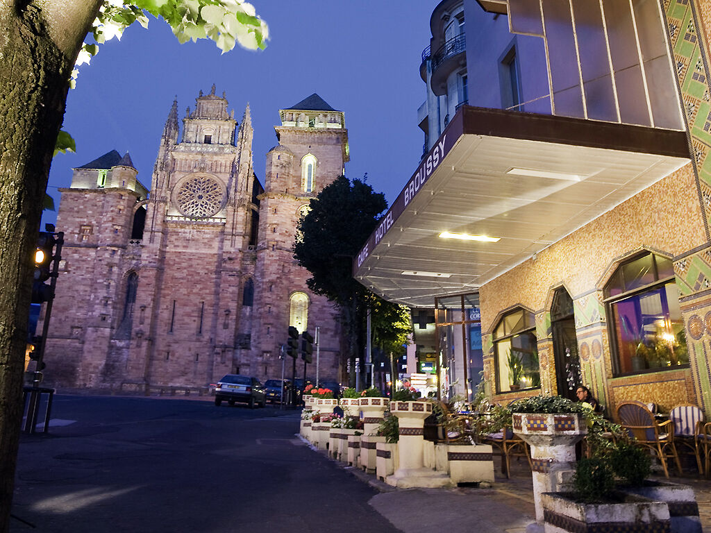Hotel Mercure Rodez Cathedrale Eksteriør billede